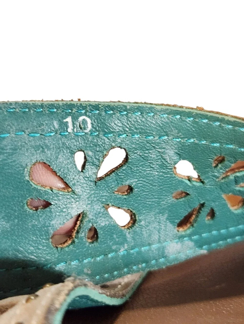 Roan Bed Stu Sandals Size 10 Chant Brown Tan Leather Floral Cutout Studded Shoes